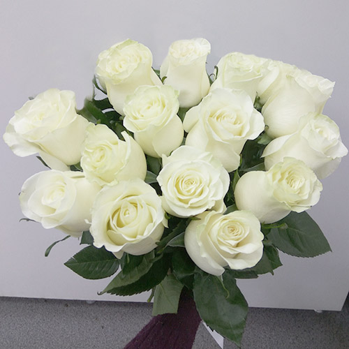 Букет 11 роз белых (60см)