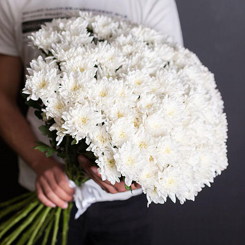 Букет Белых хризантем