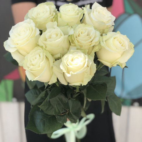 Букет 9 белых роз (60 см)