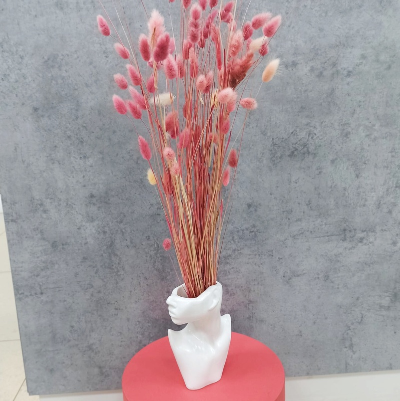 Интерьерная ваза с сухоцветами
